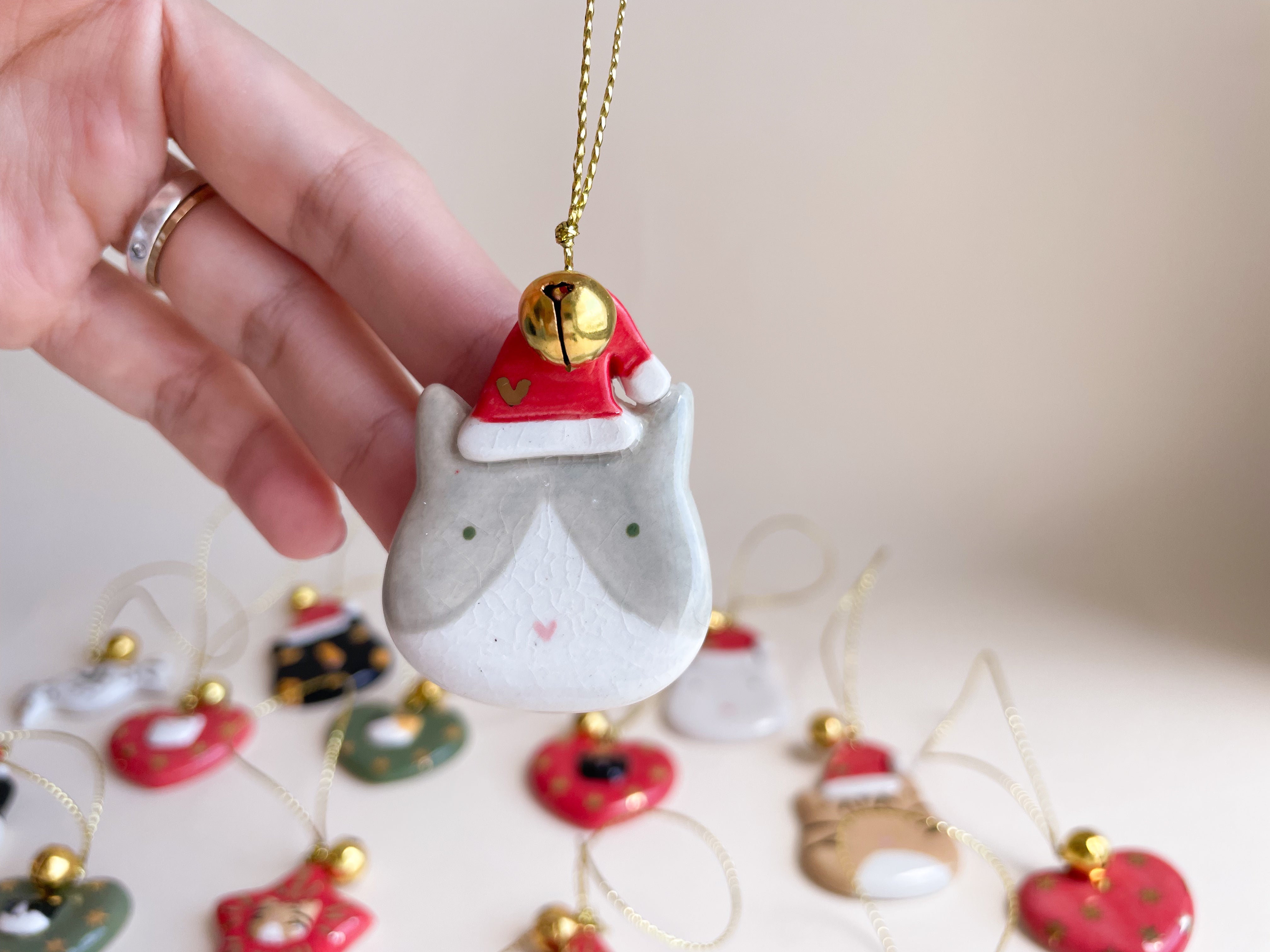 Enfeite de Cerâmica Gatinho Noel