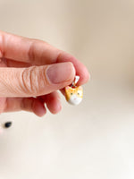 Carregar imagem no visualizador da galeria, Pingente Gato Amarelo e Branco
