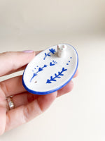 Carregar imagem no visualizador da galeria, Mini Porta Joias Gatinho Branco e Raminhos
