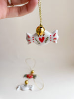 Carregar imagem no visualizador da galeria, Trio de Enfeites Doces Natalinos
