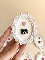 Carregar imagem no visualizador da galeria, Quadro Gatinho Frajola Orelha Marcada
