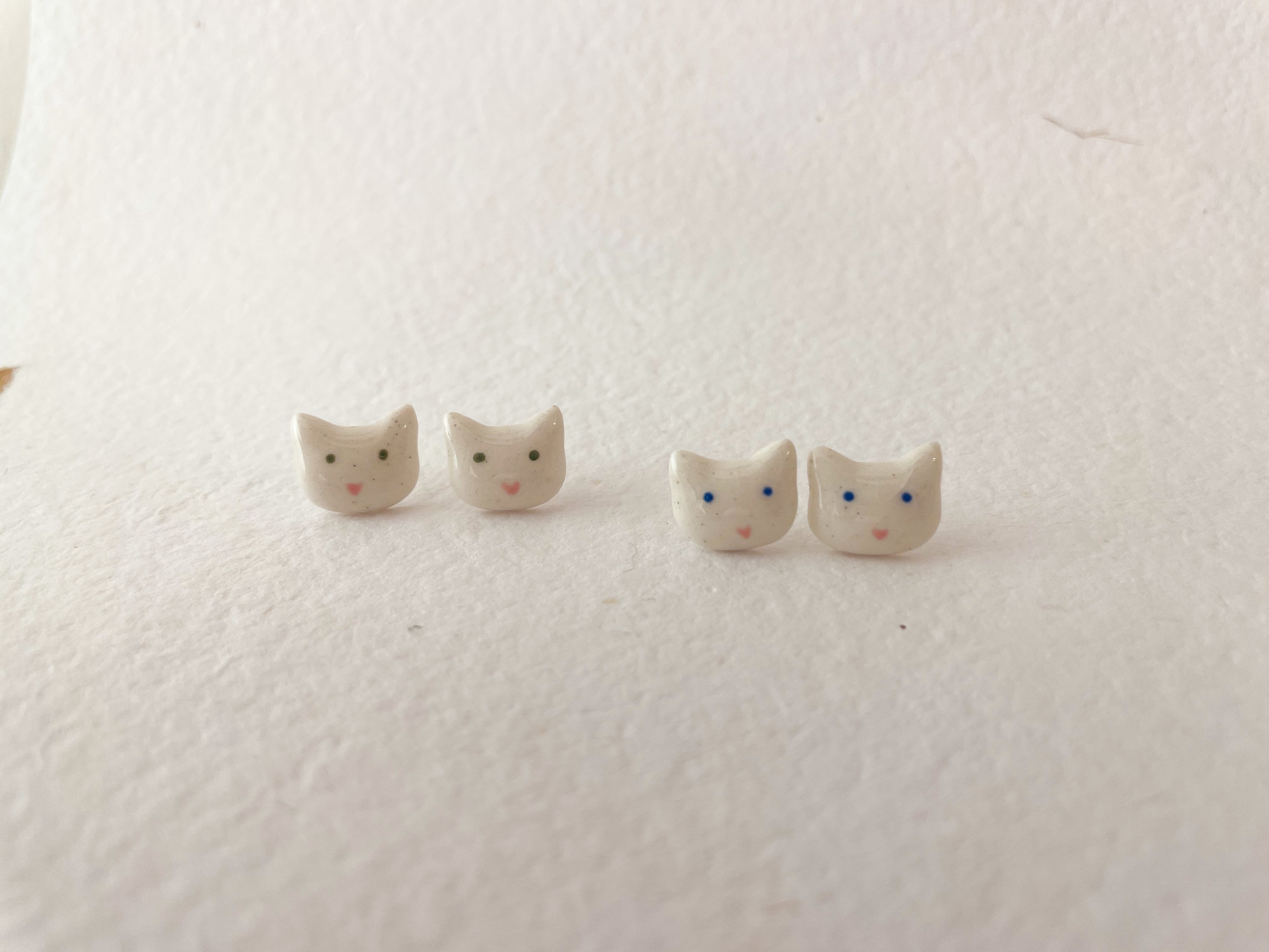 Brinco Gatinho Branco
