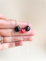 Carregar imagem no visualizador da galeria, Colar Pretinhos são amor
