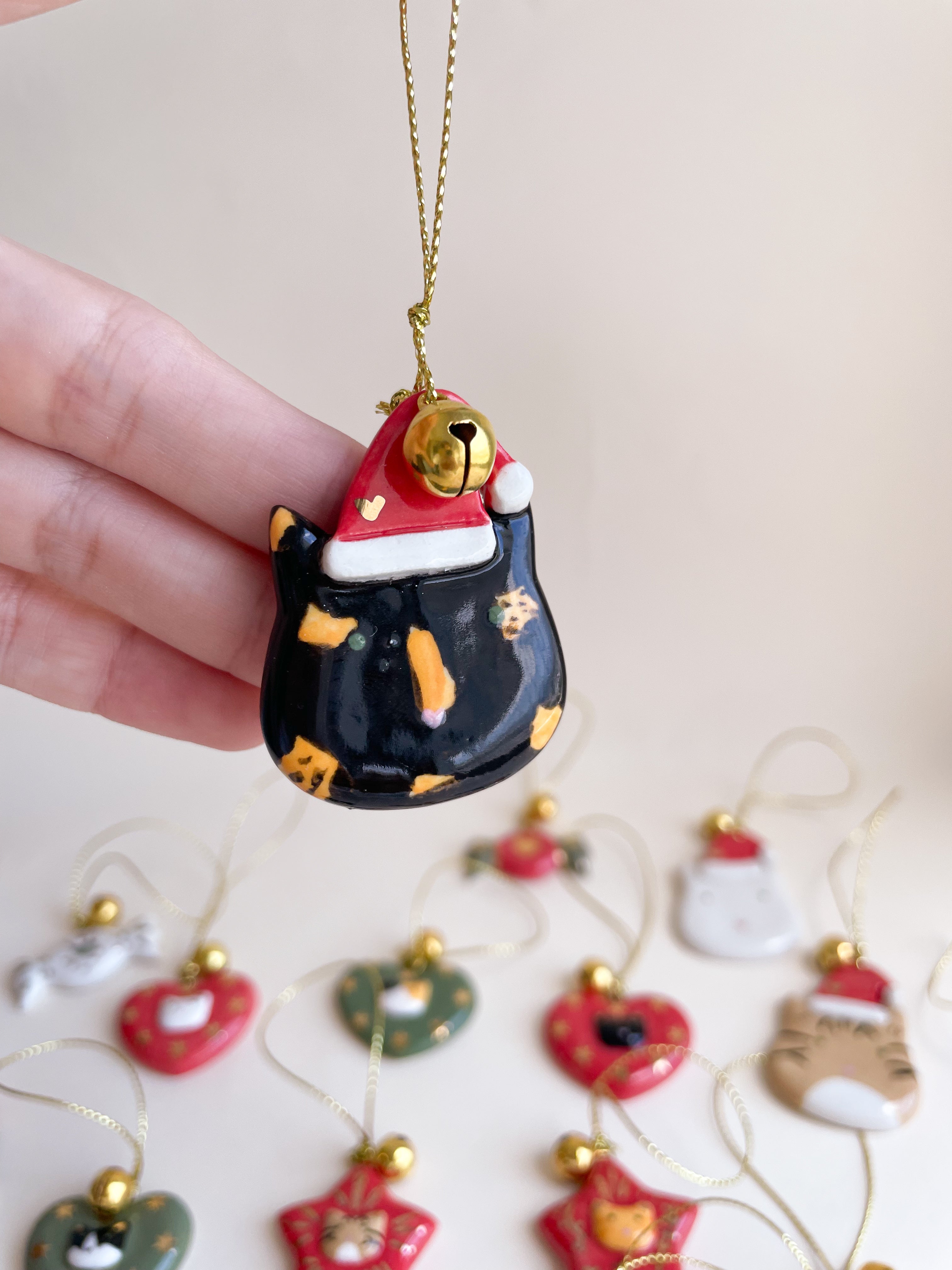 Enfeite de Cerâmica Gatinho Noel