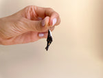 Carregar imagem no visualizador da galeria, Pingente Miniatura Baleia Jubarte
