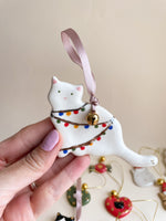 Carregar imagem no visualizador da galeria, Enfeite de Cerâmica Gatinho Iluminado
