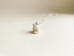 Carregar imagem no visualizador da galeria, Colar Mini Gatinho Branco
