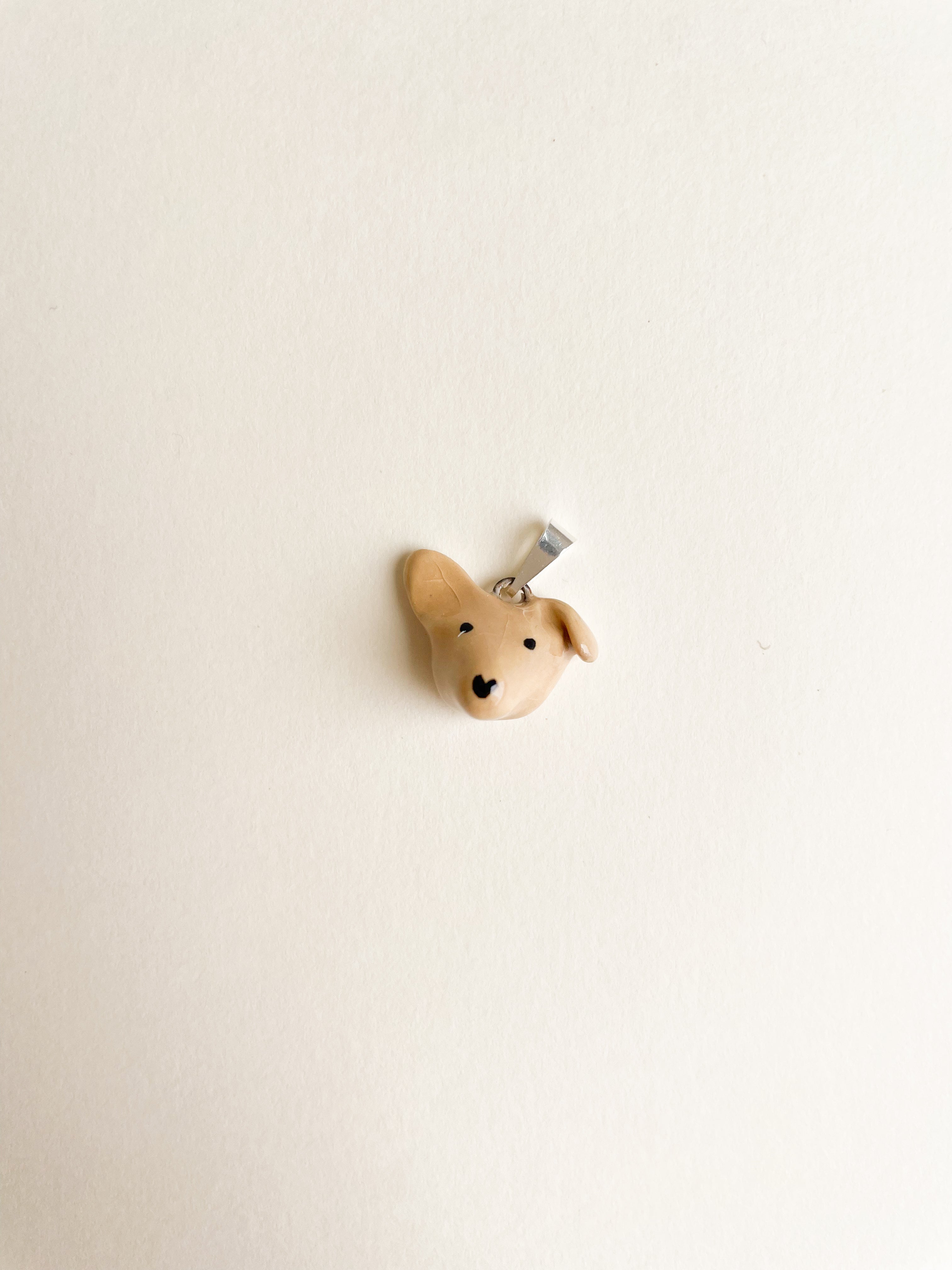 Pingente Vira Lata Caramelo