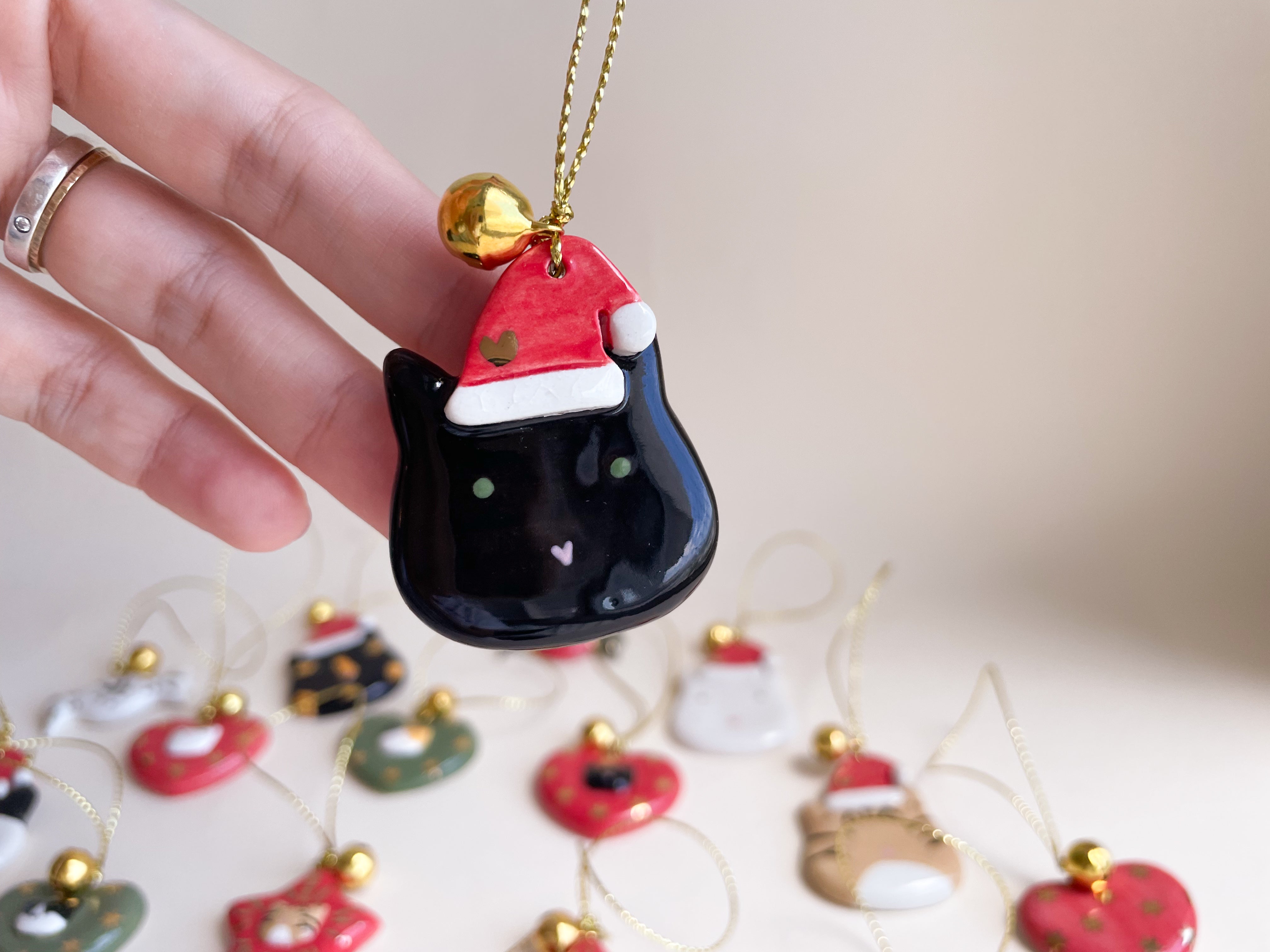 Enfeite de Cerâmica Gatinho Noel