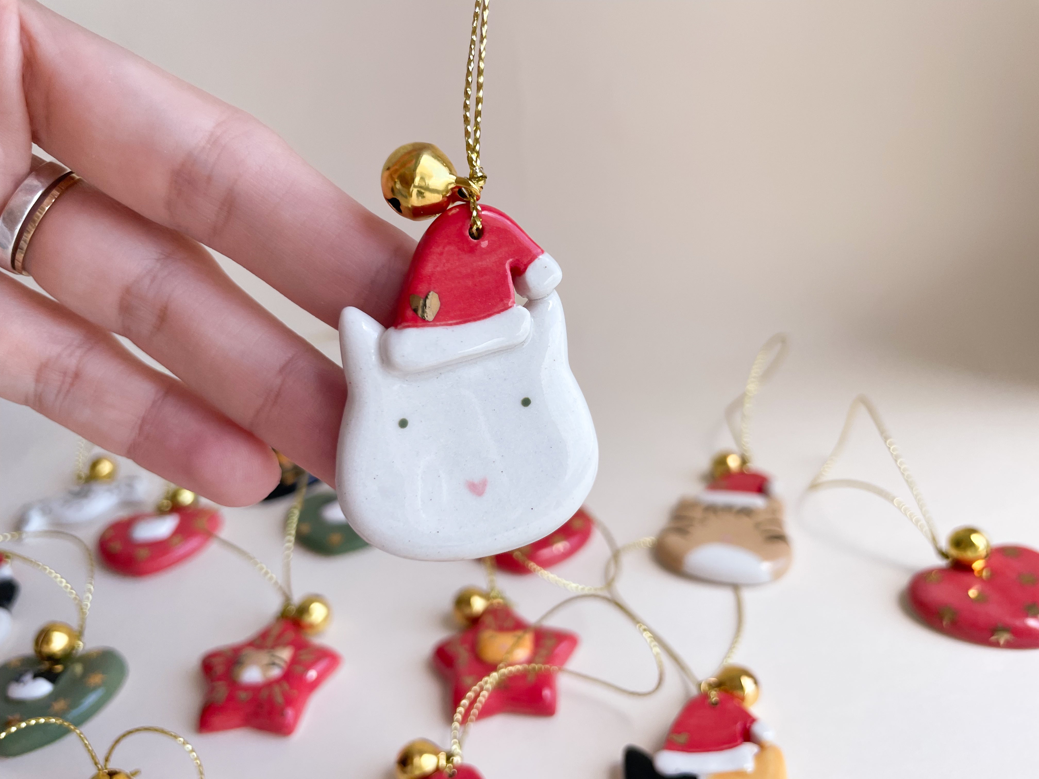 Enfeite de Cerâmica Gatinho Noel