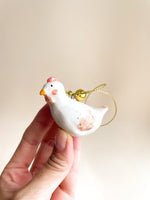 Carregar imagem no visualizador da galeria, Enfeite Galinha Natalina
