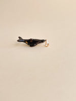 Carregar imagem no visualizador da galeria, Pingente Miniatura Baleia Jubarte
